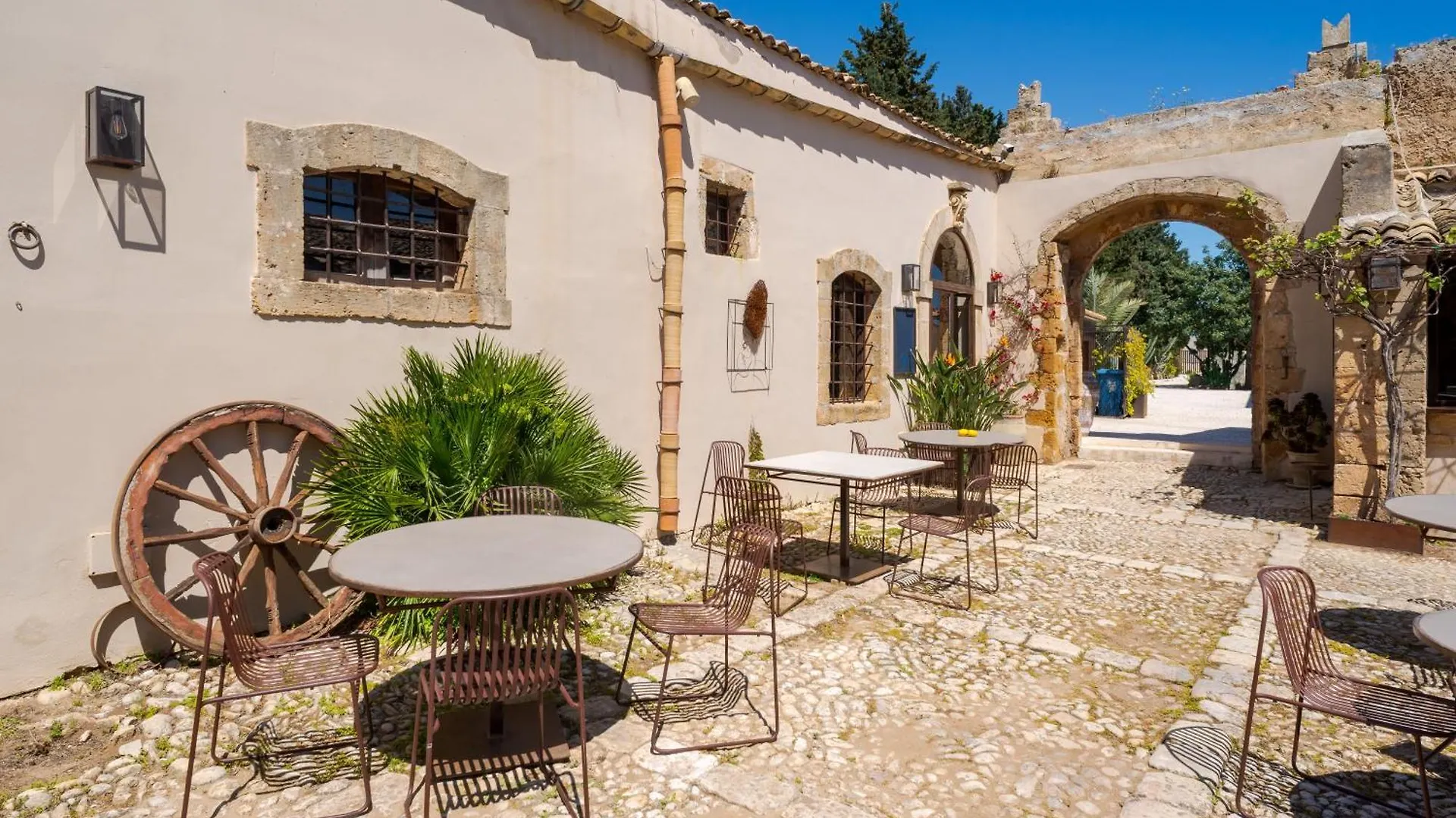 Baglio Siciliamo Country House (Adults Only) Lido di Noto 3*,