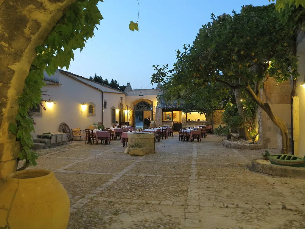 巴利奥西西利亚莫乡村别墅 Lido di Noto