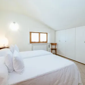  Appartamento Casa Ginestra A Italia